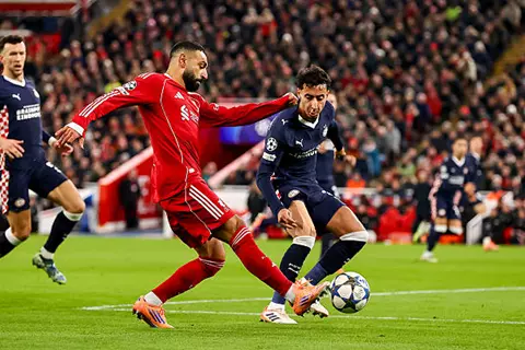 دقيقة بدقيقة.. صلاح أساسيا.. ليفربول 1-1 إيندهوفن.. الشوط الثاني 